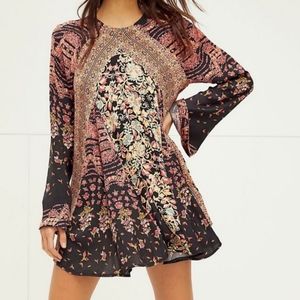 Free People Stevie Floral Bohemian Printed tunic dress size LARGE